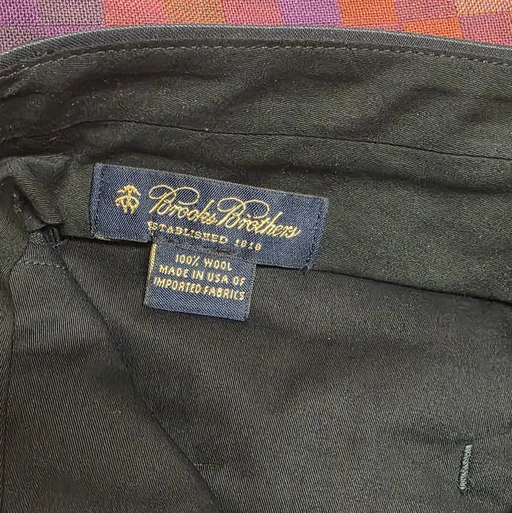 MADE IN USA VINTAGE BROOKS BROTHERS SUIT 100% WOOL